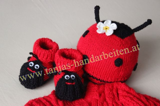 Шапочки для фотосессий в наличии.