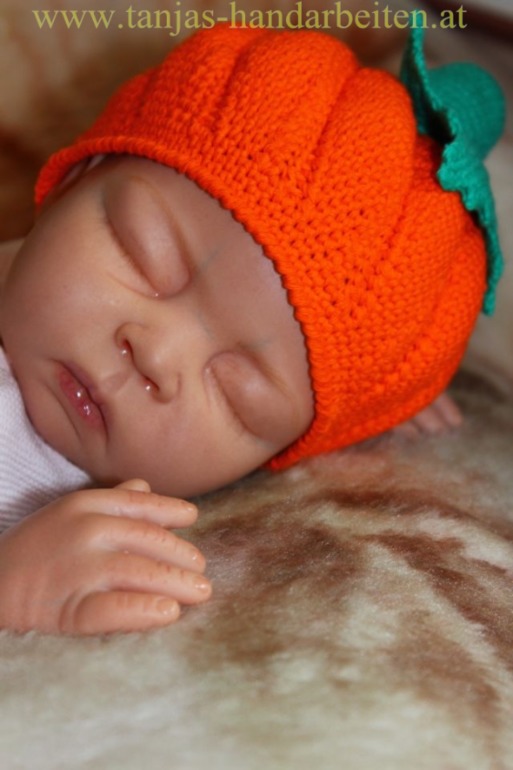 Шапочки для фотосессий в наличии.