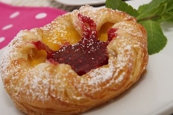 Сдобным утром! - горячая выпечка на завтрак с доставкой