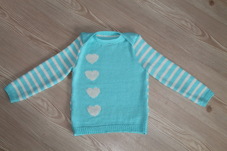 Кофта для доченьки вязанная спицами