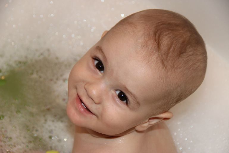 10 месяцев)))