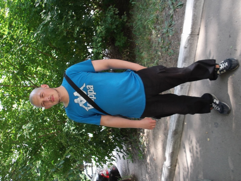 вчера в двенадцатом часу ночи пришёл мой принц домой)))