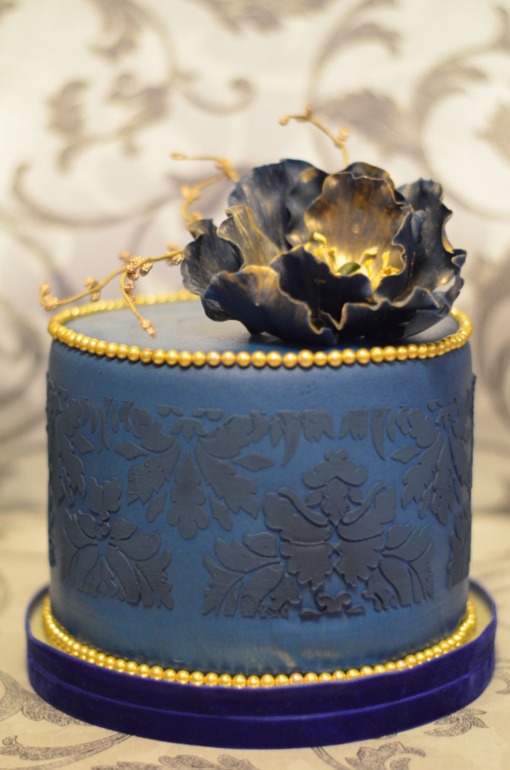 Вариация на тему моего любимого синего пиона!