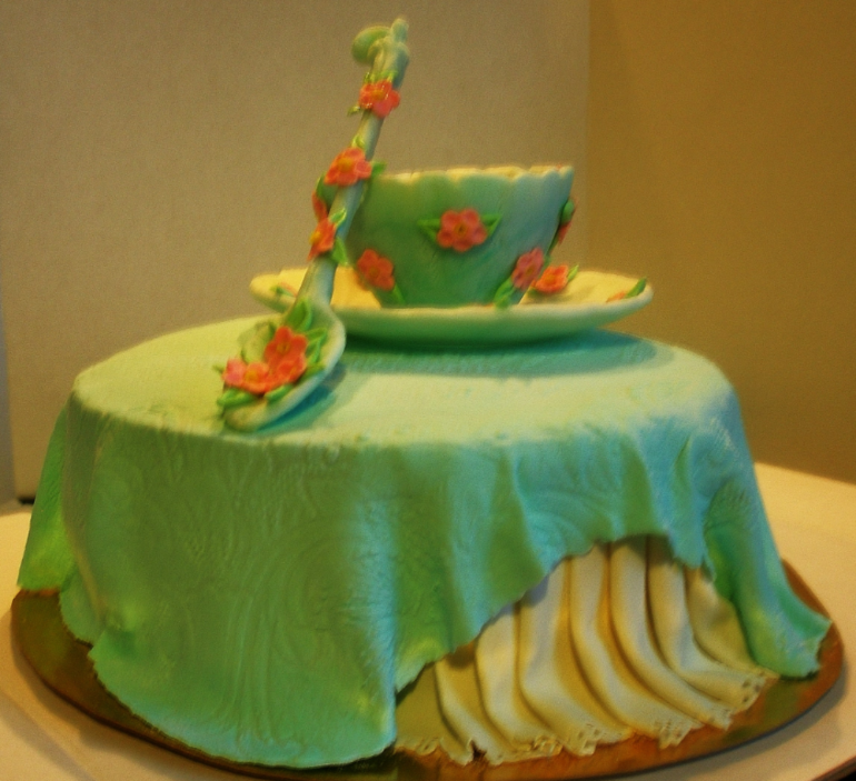 Чайная пара и розарий