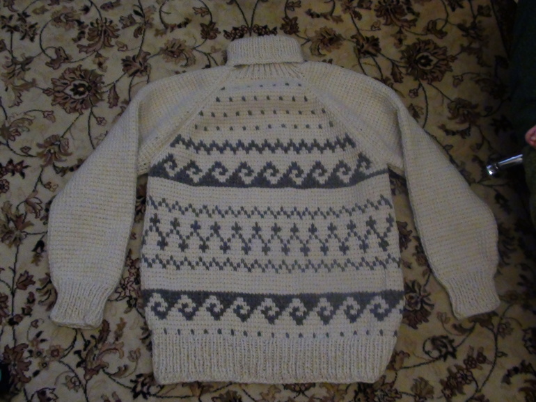 Теплющие свитера...100% шерсти