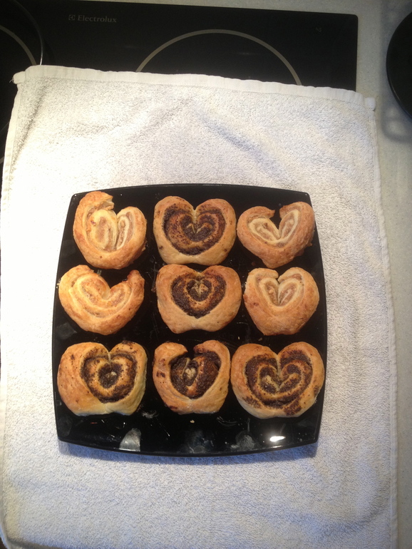 "Сердечки" с ореховой и маковой начинкой по быстрому!!