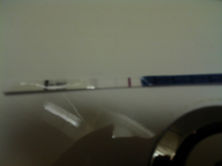 Девочки, посмотрите, ничего не понимаю в реагентах!