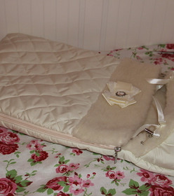 Новинка конверт меховой! Верх- ветронепродуваемая!