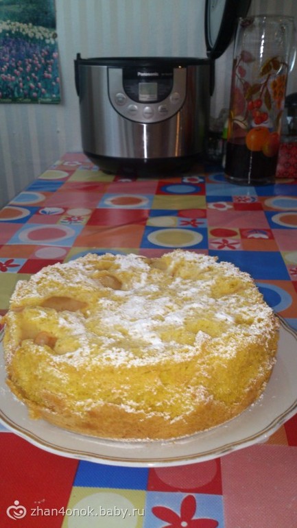 Шарлотка в мультиварке