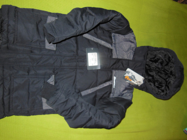 Зимняя куртка р.128