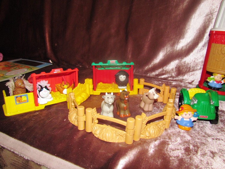 Продаю наши игрушки - Fisher Price (новые и б/у)