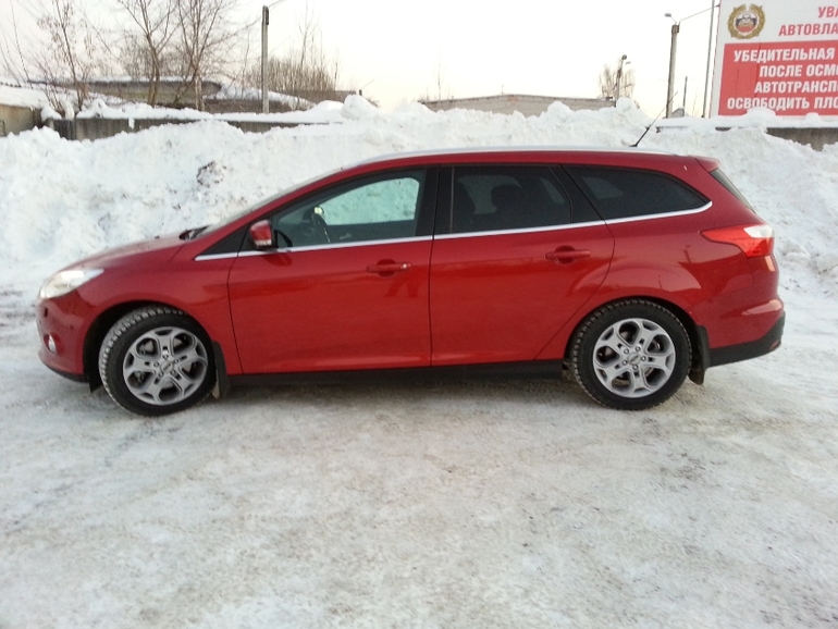FORD FOCUS универсал, 2012 г. Цена 750 000 руб (г.Тверь)