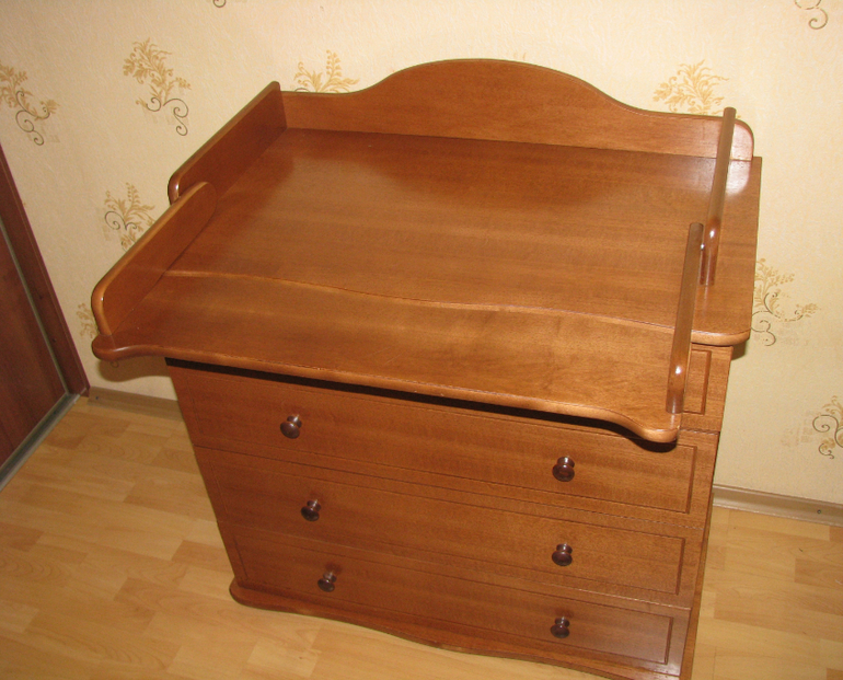 Продается Комод 475