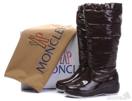 Продаю сапожки-дутики Moncler. Размер 35-36