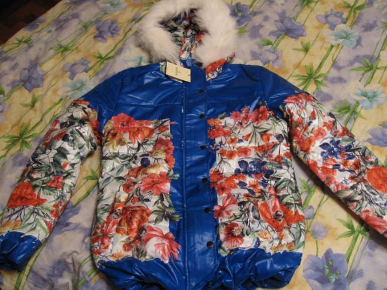 Хвастики и живые фото Moncler (Leggi)