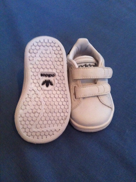 Кроссовки Adidas р-р 18