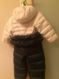 Продам зимний комбинезон Moncler