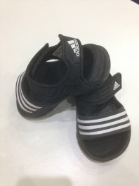 Пляжные сандалики Adidas 22р.
