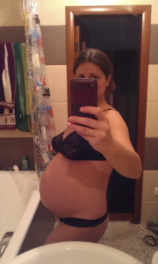 31 Неделя живот. Живот на 31 неделе беременности. Живот беременной на 31 неделе. Маленький живот на 9 месяце. 31 неделя 2023