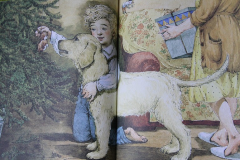 Книги Елены Ракитиной о новогодних игрушках