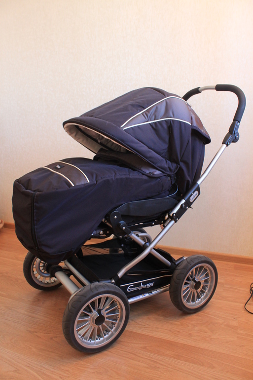 Продам Emmaljunga city cross plus korg 18000. Добавила реальные фото.