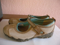 Skechers