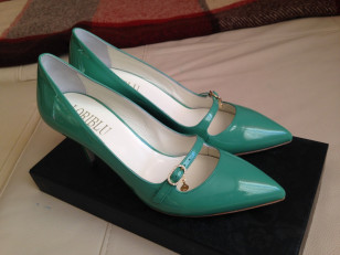 Туфли Loriblu новые, размер 37, каблук 5см