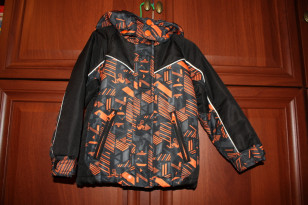 Куртка на весну Futurino  в отличном состоянии