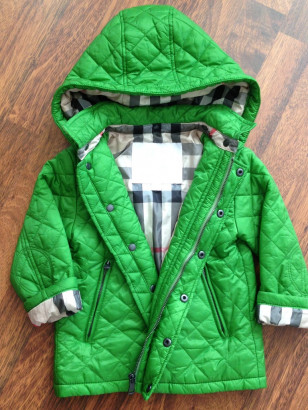 BURBERRY стеганка 2 года Оригинал, новая!!