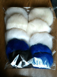 Помпон из искусственного меха