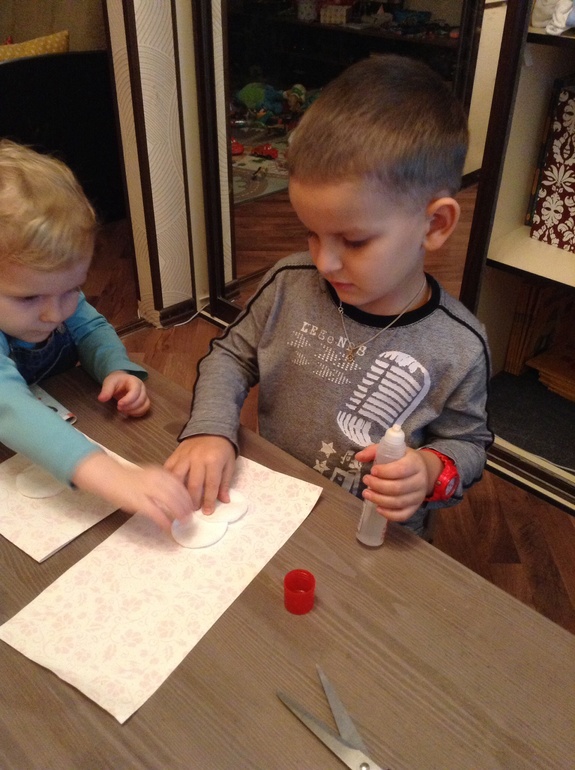 #праздниккнамприходит