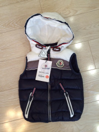 Жилеты Монклер / Moncler для мальчиков