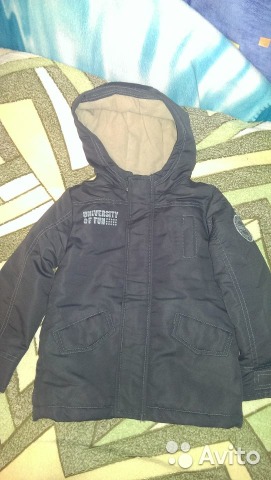 продам детскую куртку весна-осень