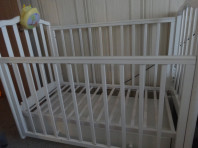 Продам детскую кроватку