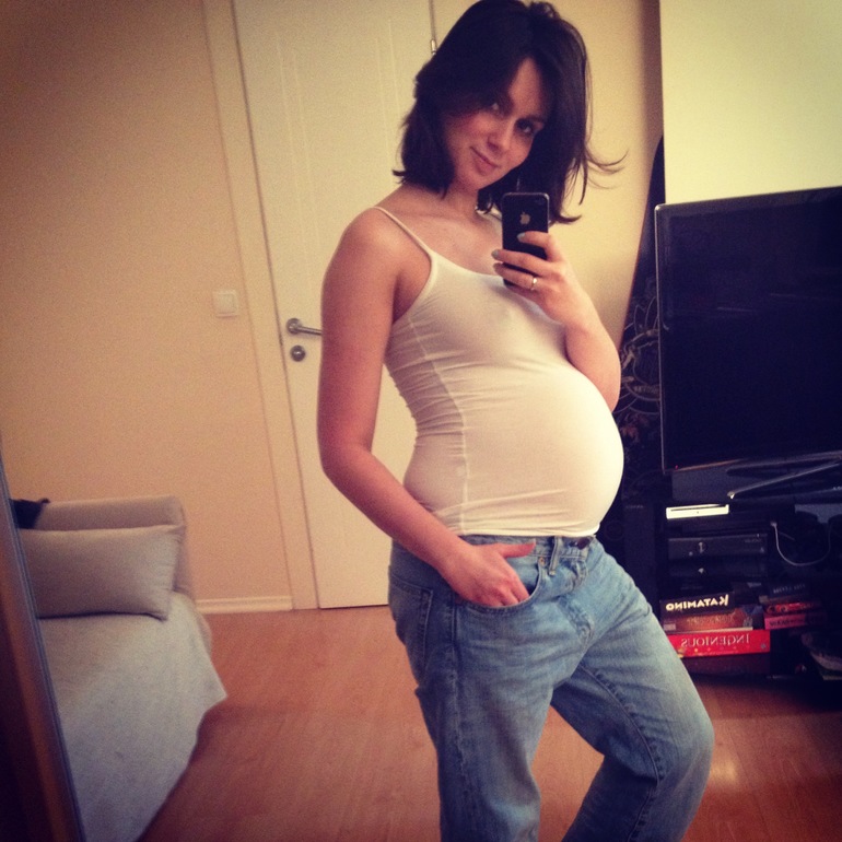 30 week pregnant