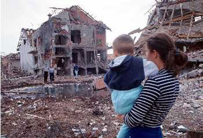 24 марта 1999 г - начало НАТО бомбардировок Сербии и Черногории.