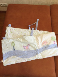 Бортик в кроватку