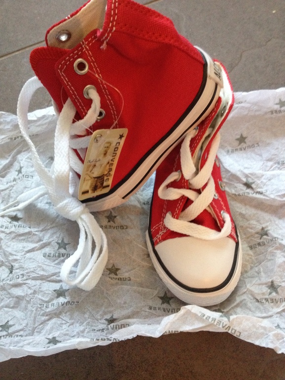 Продам кеды Converse Новые