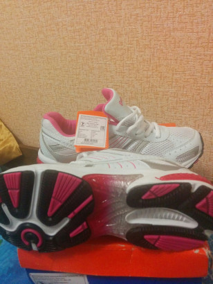 Продам НОВЫЕ кроссовки Антилопа 22,5 см стелька