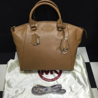 Сумки Mikhael Kors