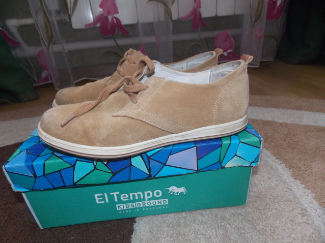 Продам натуральные ботиночки 35 рр