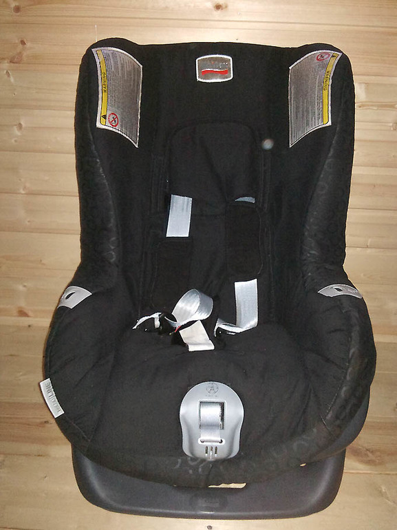 Автокресло Britax First Class Plus 4000 руб