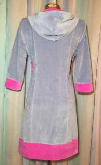 Тепленький халатик из велюра, фасон подойдёт для беременных