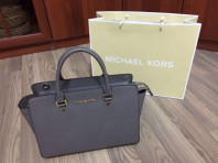 Продам оригинальную сумку Michael Kors