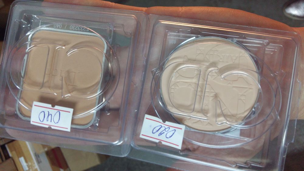 C.Dior пудра для лица 020.040