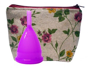 CupLee Мини в однотонной косметичке
