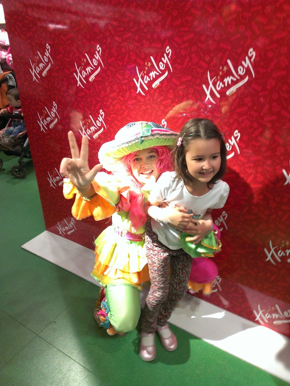 День рождения магазина Hamleys