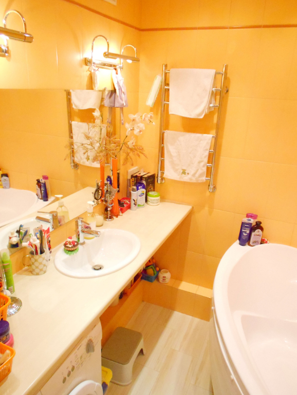 Сдаю трехкомнатную квартиру 42 тыс. р/мес