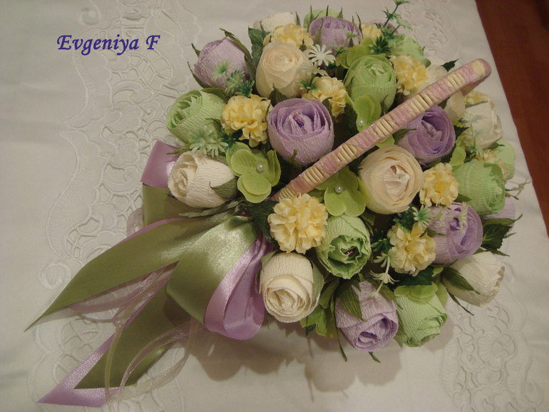 Первые цветы -первая корзинка)))