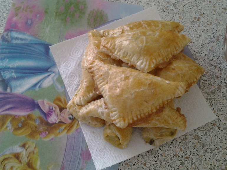Слойки с грибами